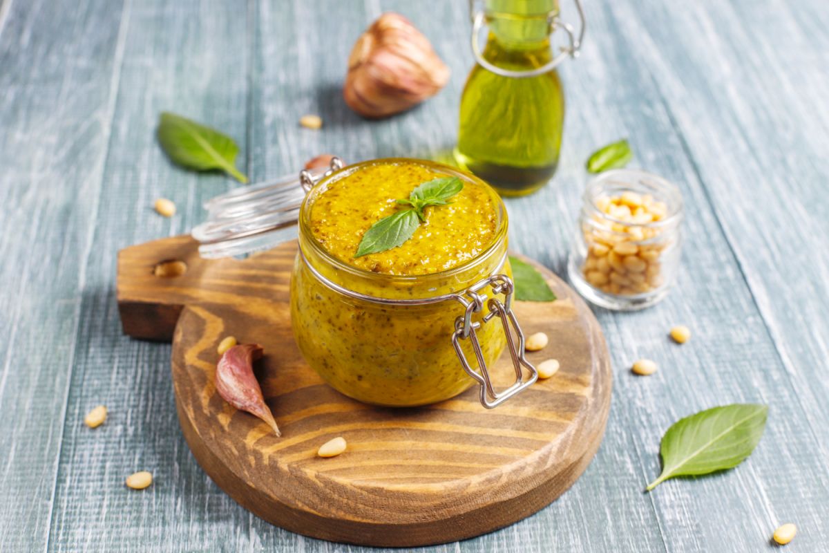 Senape dolce, salsa di senape... ecco quanto è versatile e sana la senape!