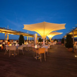 Bernstein Restaurant Esterno