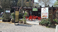 Paninoteca Gelateria Giardini Di Zapparoli G outside