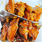 Valley Wings food