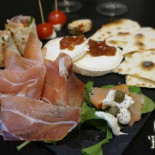 Ipiada Caffe food