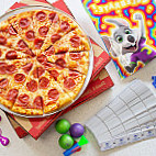 Chuck E. Cheese food