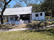 Aunt Jo's Bbq outside