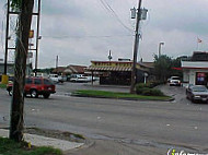 Shipley Do-nuts outside