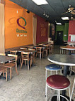 Quiznos inside