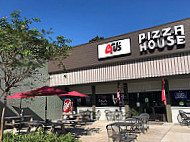 Bj's Pizza Deli inside