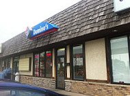 Domino's Pizza outside