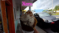 Nicoco Hawaiian Gelato outside