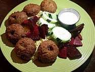 Mazah Mediterranean Eatery food