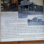 Bluebird Inn Dentro