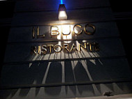 Il Buco inside