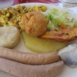 Andrene's Caribbean And Soul Food Carryout Cibo