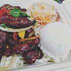 All Kine Maui Grindz food