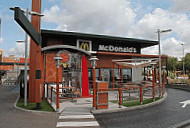 Mcdonald's Esplugues Ronda outside