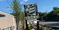 Bolton Street Tavern outside