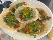 Beto’s Tacos food