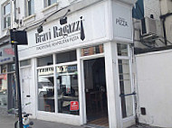 Bravi Ragazzi Pizza outside