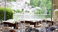 Le Chalet Du Lac food