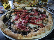 Pizzeria Mancini food