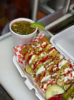 Tacos El Pichiiz food