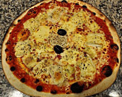 Pizza Fresca food