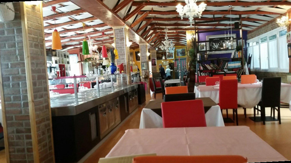 Persiano Tehran Extérieur