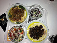 Edo's Hummus Kuche food