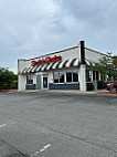 Steak 'n Shake outside