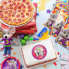 Chuck E. Cheese food