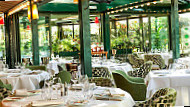 La Closerie Des Lilas food