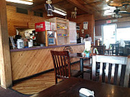 Billy Joe's B-q inside