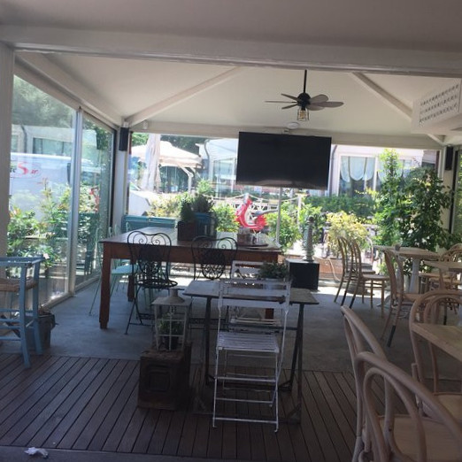 Botanic Outside