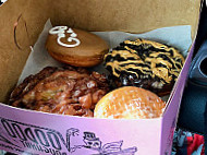 Voodoo Doughnut Too food