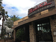 P.f. Chang's outside