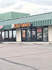 Little Caesar's Pizza outside