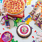 Chuck E. Cheese's food