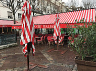 brasserie les Arts. Rueil Malmaison inside