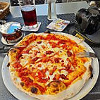 Mammamia Pizzeria food