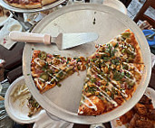 Vito's Italian Pizza food