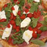 Max Pizza Drive food