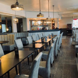 The Pilot Pub Dentro