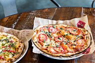 Mod Pizza food