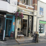 Micro Roastery Dentro