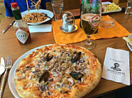 Pizzeria Zum Cäsar food