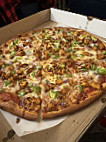 Jimmy Tomato’s Bombay Curry Pizza food