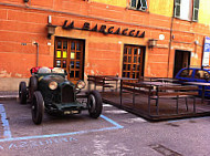 La Barcaccia outside