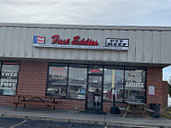 Fast Eddie's Pit Beef outside