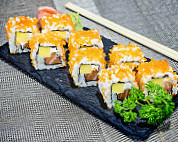 Supremo Sushi food