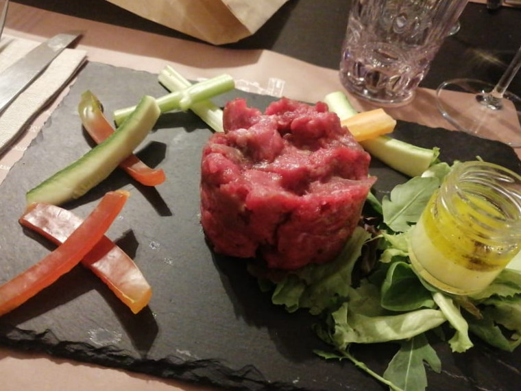 restaurant image