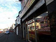 Rhyl Tandoori outside